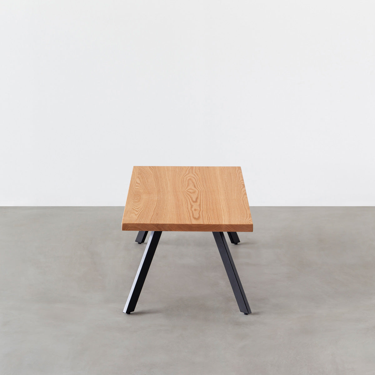 THE LOW TABLE / 無垢 レッドオーク × Black Steel
